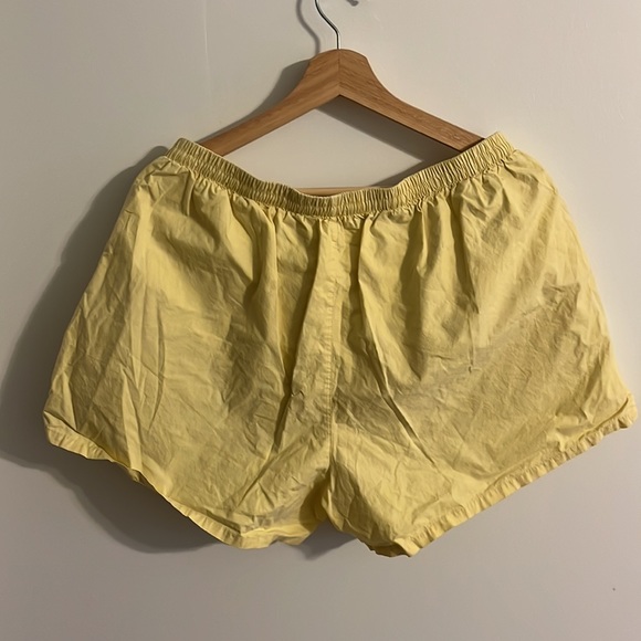 Polo by Ralph Lauren athletic casual yellow shorts size xl - Picture 2 of 4